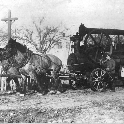 Pferdebespannte Lokomobile (Quelle Deutsches Pferdemuseum)